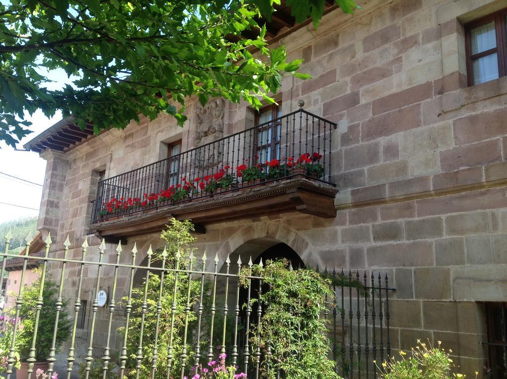Casona De La Salceda Guest House Treceno Bagian luar foto