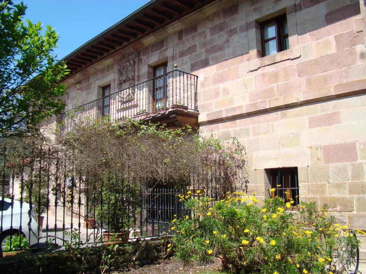 Casona De La Salceda Guest House Treceno Bagian luar foto